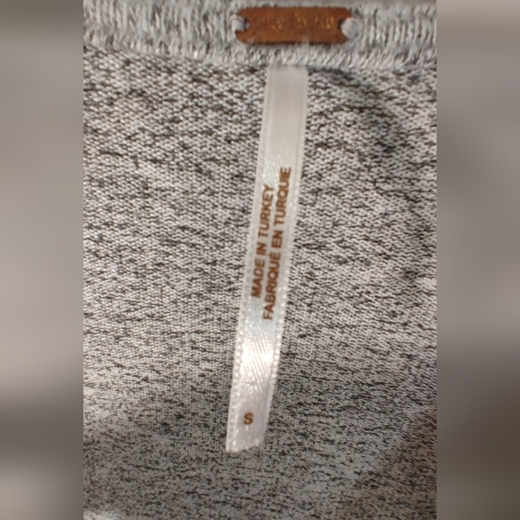 Free People Twist Front Crop Heather Grey Sweater S - Picture 6 of 13